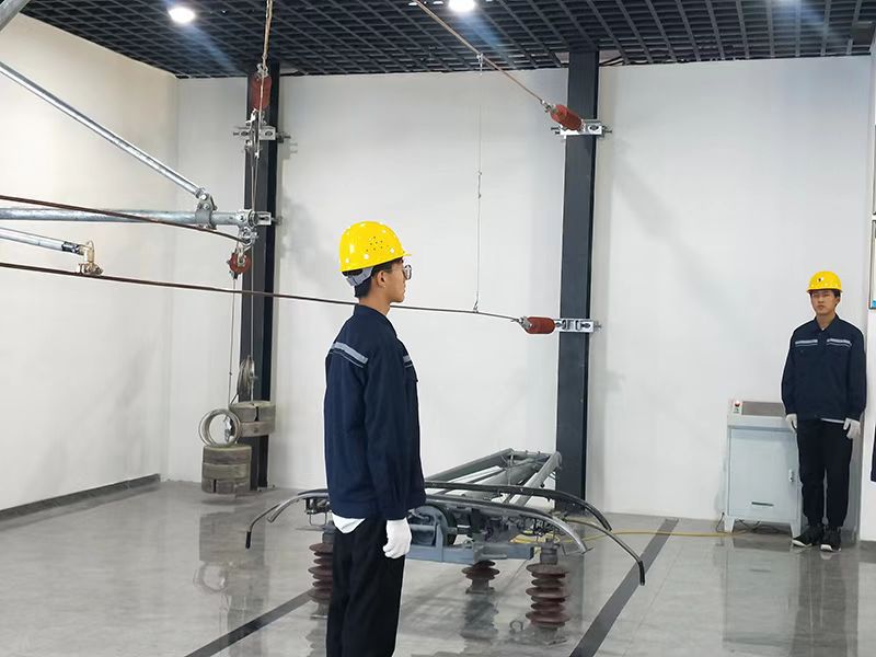 蘭州鐵路技工學(xué)校告訴你動車，火車和高鐵有什么區(qū)別？