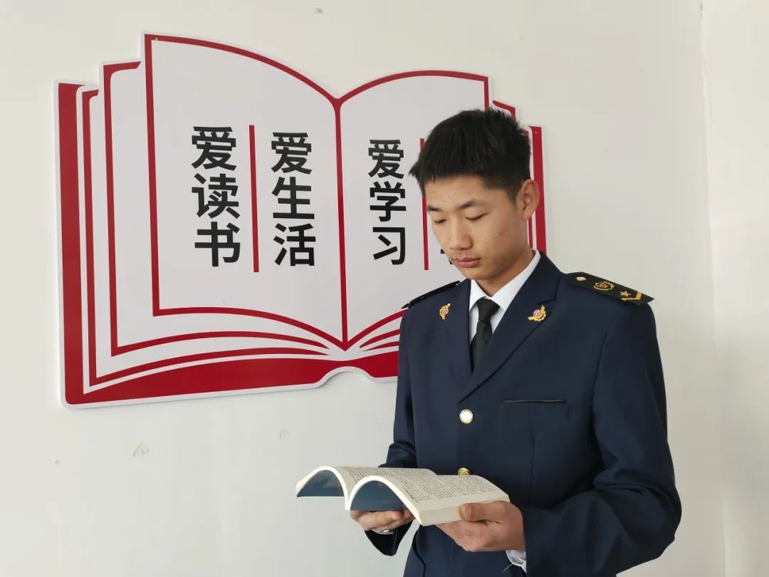 書林漫步  經典共享《額爾古納河右岸》