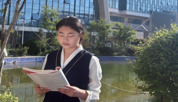 青衿之志 履踐致遠 | 學習之星：楊晶晶