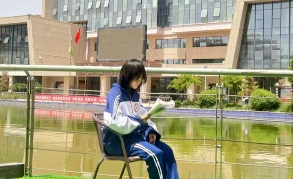 青衿之志 履踐致遠 | 學習之星：侯瑞